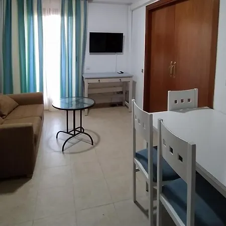 Dos Vistas Jardin Apartment